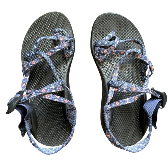 Chaco Shoes - CHACO Women’s Size 7 Sandals Buckle Blue Geometric Pattern